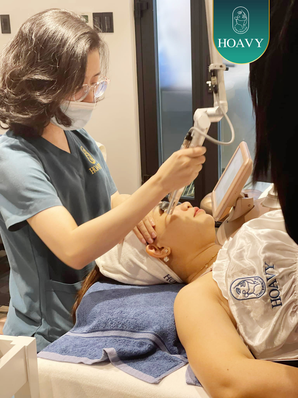 Hiểu rõ hơn về công nghệ cấy tinh chất Meso căng da 1 Quy trình cấy tính chất Meso tại Hoa Vy rất an toàn