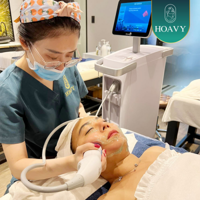 Quy tụ đội ngũ bác sĩ, chuyên viên có trình độ chuyên môn cao 