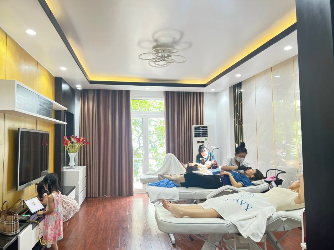 Tiêu chí lựa chọn TMV điêu khắc lông mày 8D đảm bảo hoavy spa