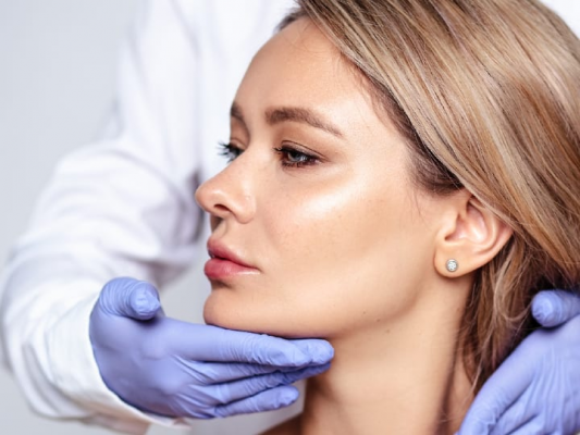 Tiêm tai tài lộc giữ được bao lâu? 