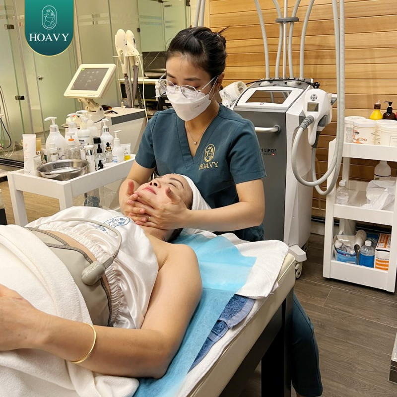 Tại sao nên “chọn mặt gửi vàng” spa thẩm mỹ tại Bạch Long Vĩ tin cậy? 1 Khách hàng rất tin tưởng vào các dịch vụ spa thẩm mỹ tại Bạch Long Vĩ của TMV Hoa Vy