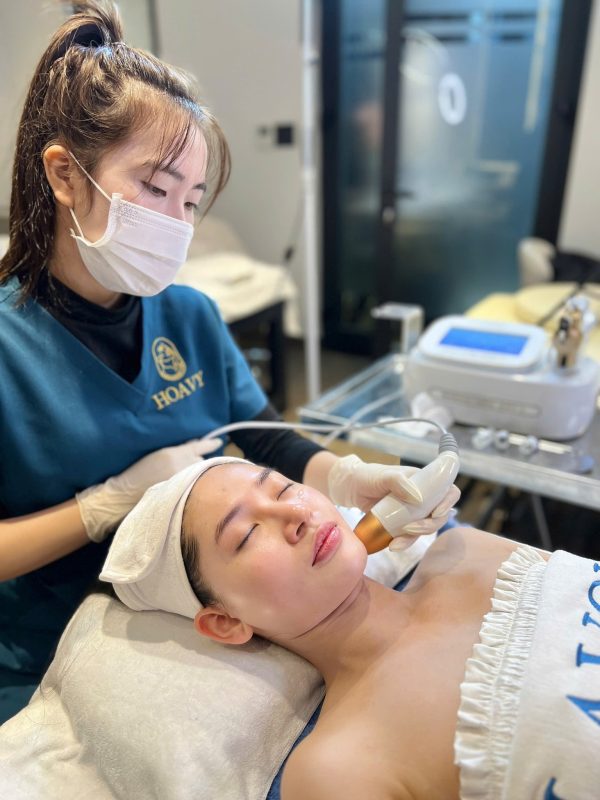 Đẹp rạng ngời với 1 liệu trình cấy collagen Type 3 trẻ hoá căng bóng da 1 cấy collagen type 3