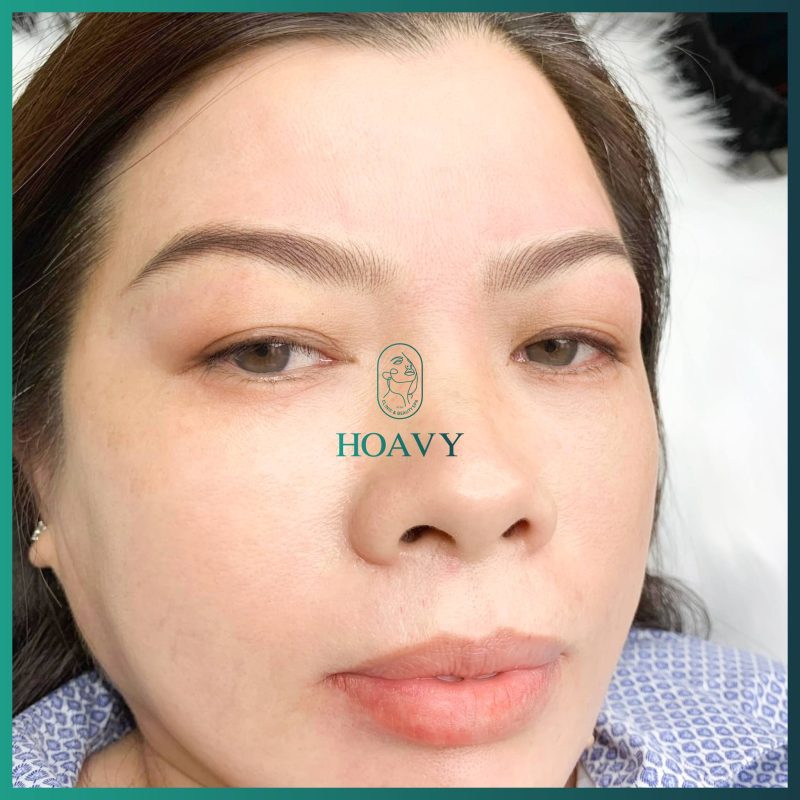 điêu khắc chân mày