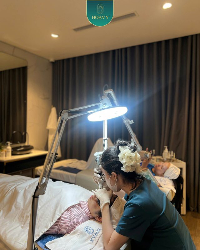 Chăm sóc da Hải Phòng – Hồi sinh làn da cùng liệu trình Mesotherapy tại Thẩm mỹ viện Hoa Vy 2 Khách hàng trải nghiệm chăm sóc da Hải Phòng với liệu trình Mesotherapy chuyên sâu tại Hoa Vy.