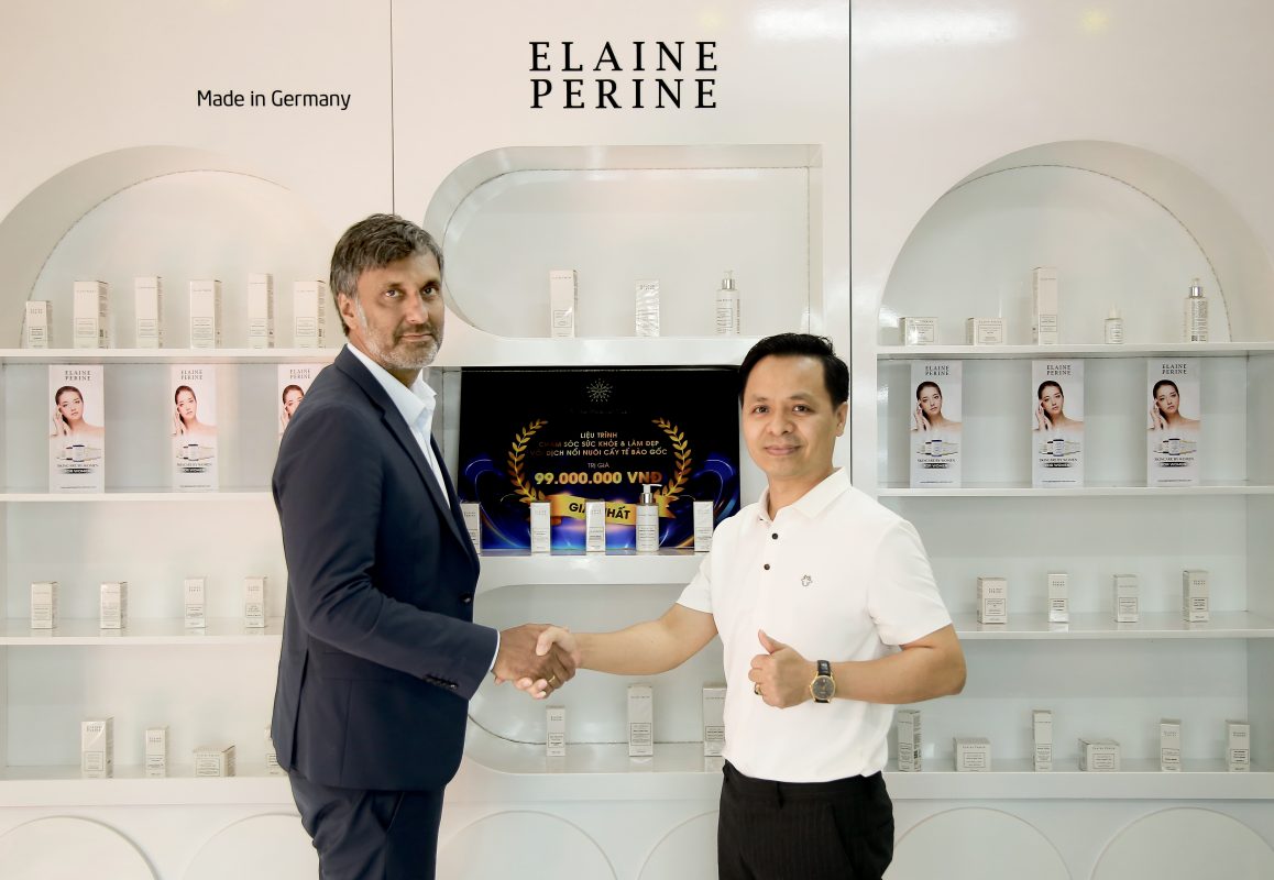 Thẩm mỹ viện Hoa Vy chính thức đưa sản phẩm Elaine Perine - thương hiệu mỹ phẩm cao cấp từ Đức vào liệu trình chăm sóc da cho khách hàng. 2 Lễ ký kết hợp tác chiến lược giữa Elaine Perine và PA Media - nhà phân phối chính thức các dòng sản phẩm Elaine Perine tại Việt Nam